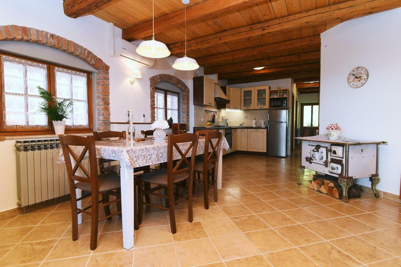Holiday Home Ivana Pasjak Zewnętrze zdjęcie